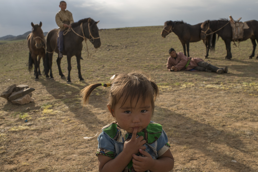 Nomadic Children Mongolia, Mongolian Nomads by Sven Zellner